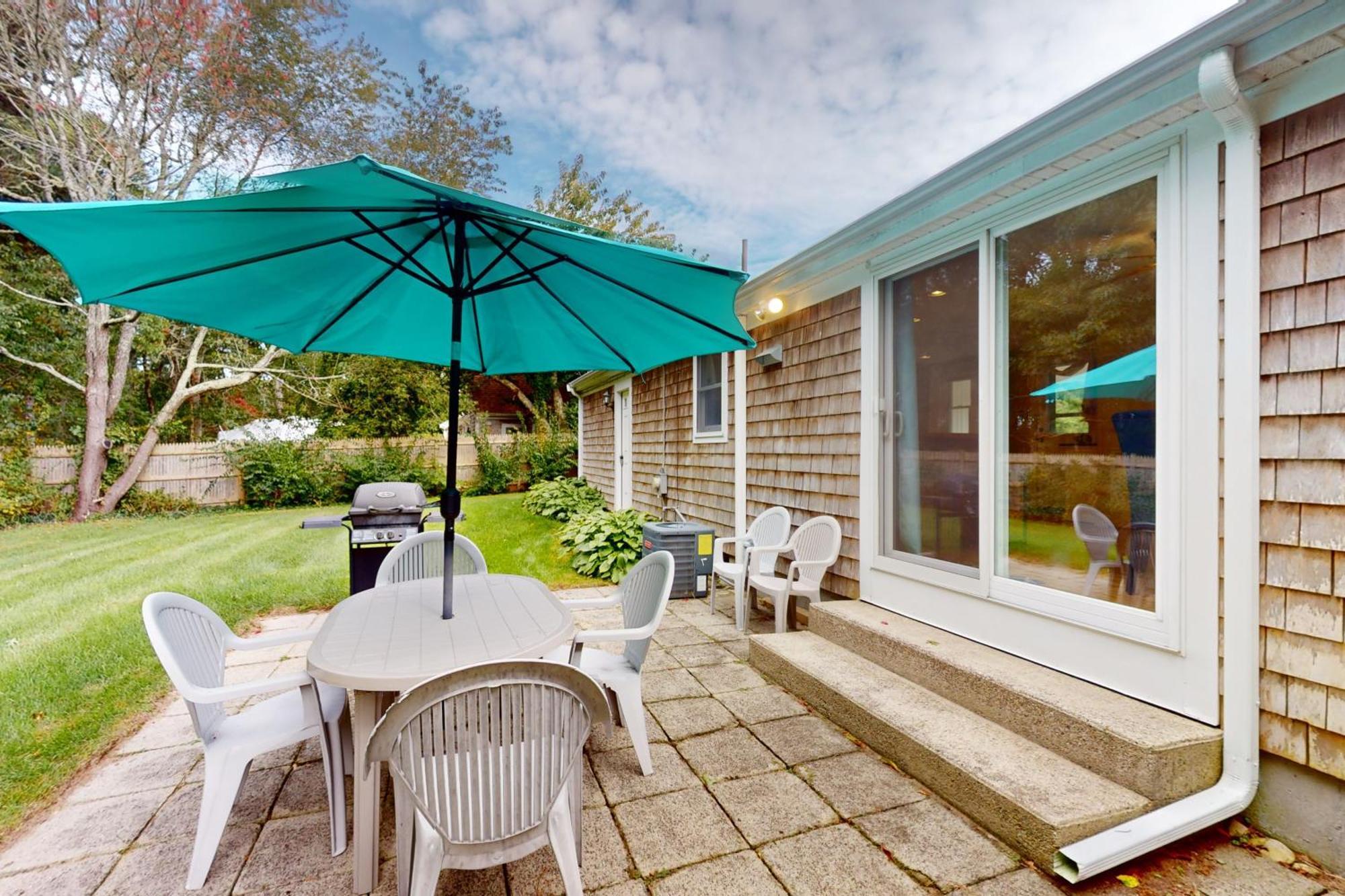 Blue Octopus Hideaway Villa West Yarmouth Exterior photo